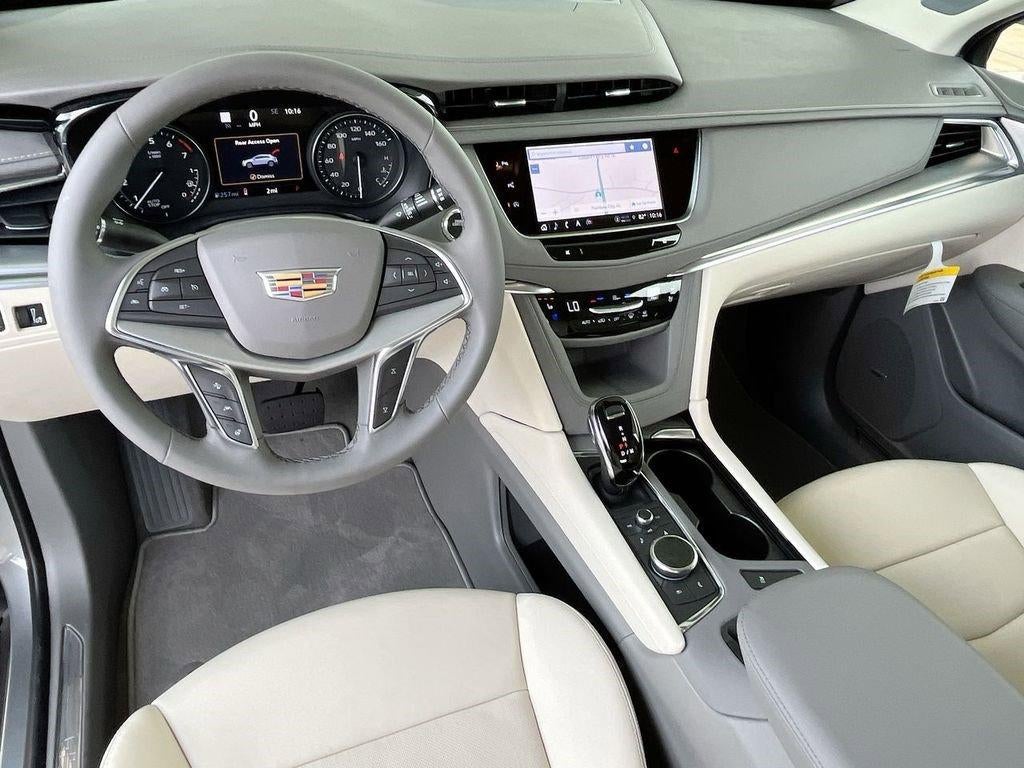 2025 Cadillac XT5 FWD Premium Luxury