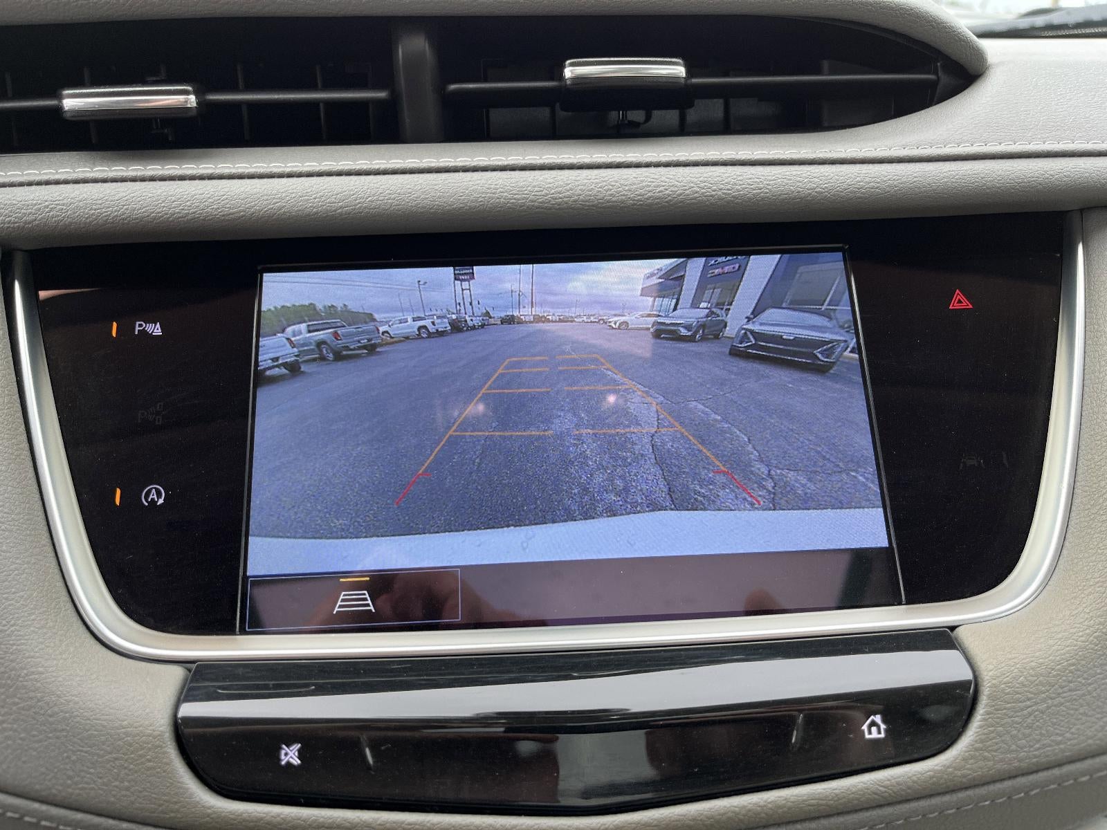 2023 Cadillac XT5 FWD Premium Luxury