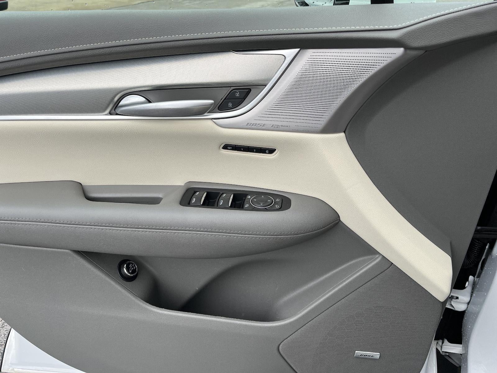 2023 Cadillac XT5 FWD Premium Luxury