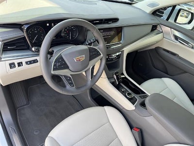 2025 Cadillac XT5 FWD Premium Luxury