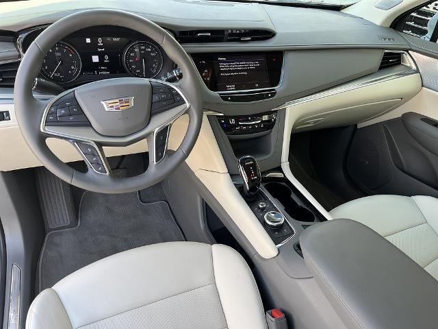 2025 Cadillac XT5 FWD Premium Luxury