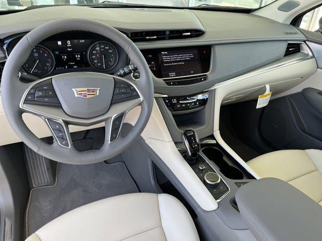 2026 Cadillac XT5 FWD Premium Luxury