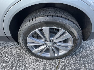 2026 Cadillac XT5 FWD Premium Luxury