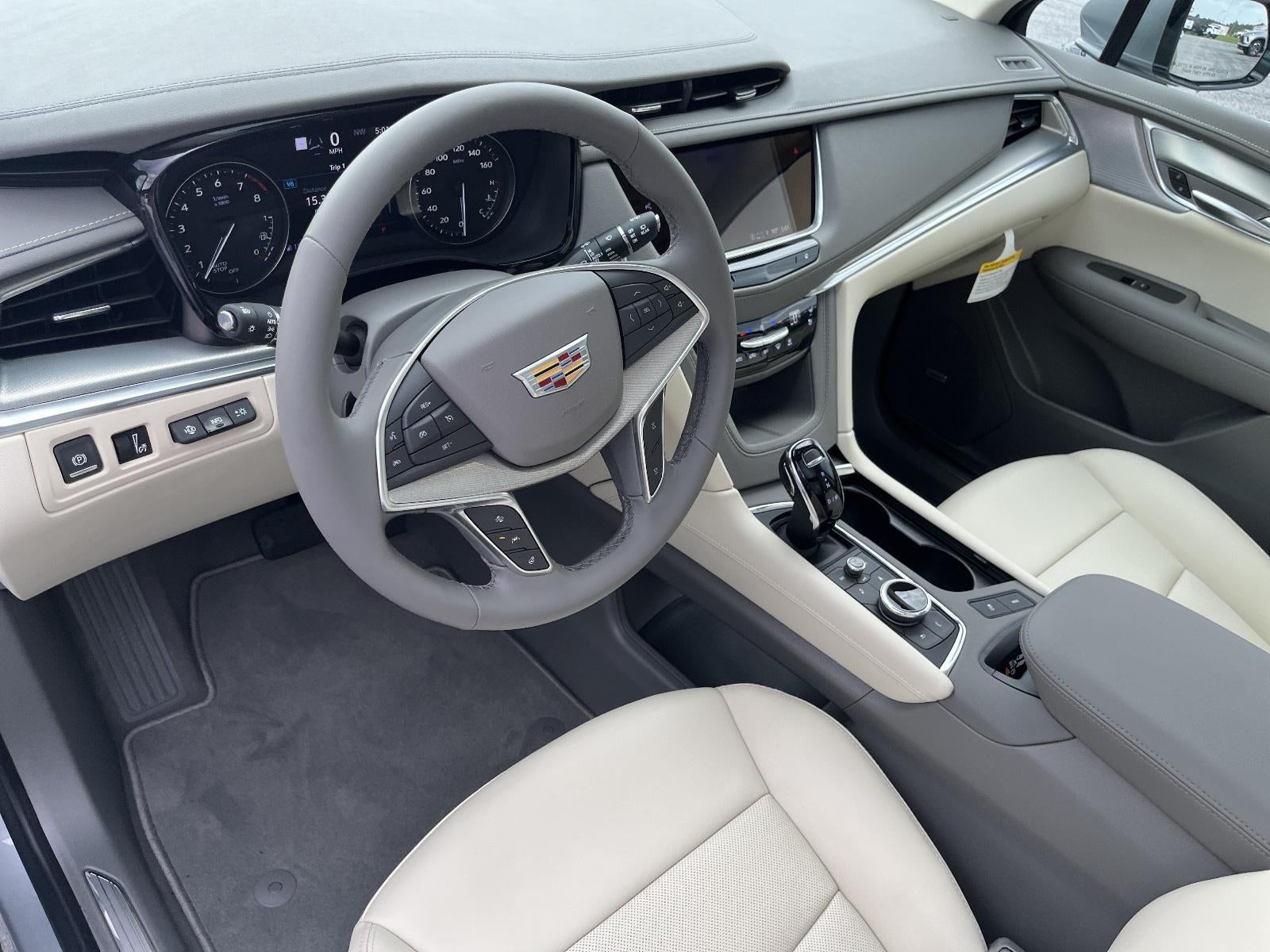 2026 Cadillac XT5 FWD Premium Luxury