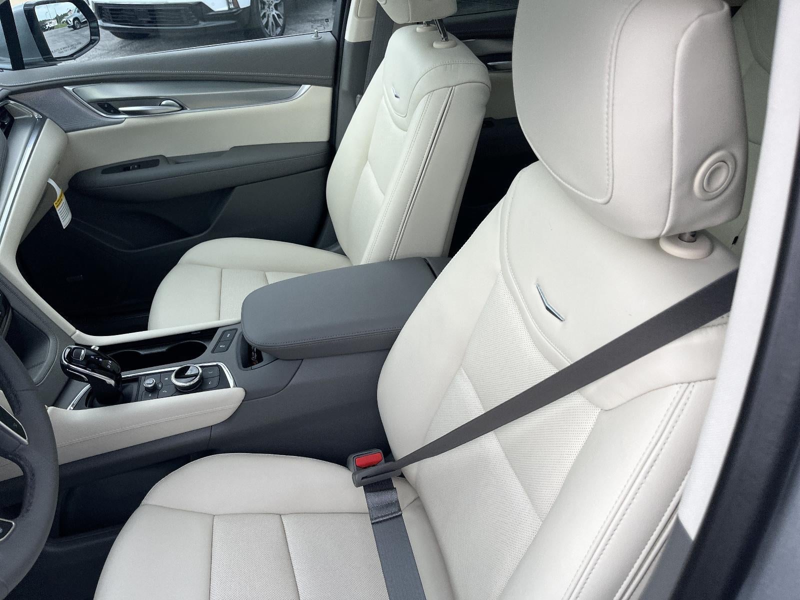 2026 Cadillac XT5 FWD Premium Luxury