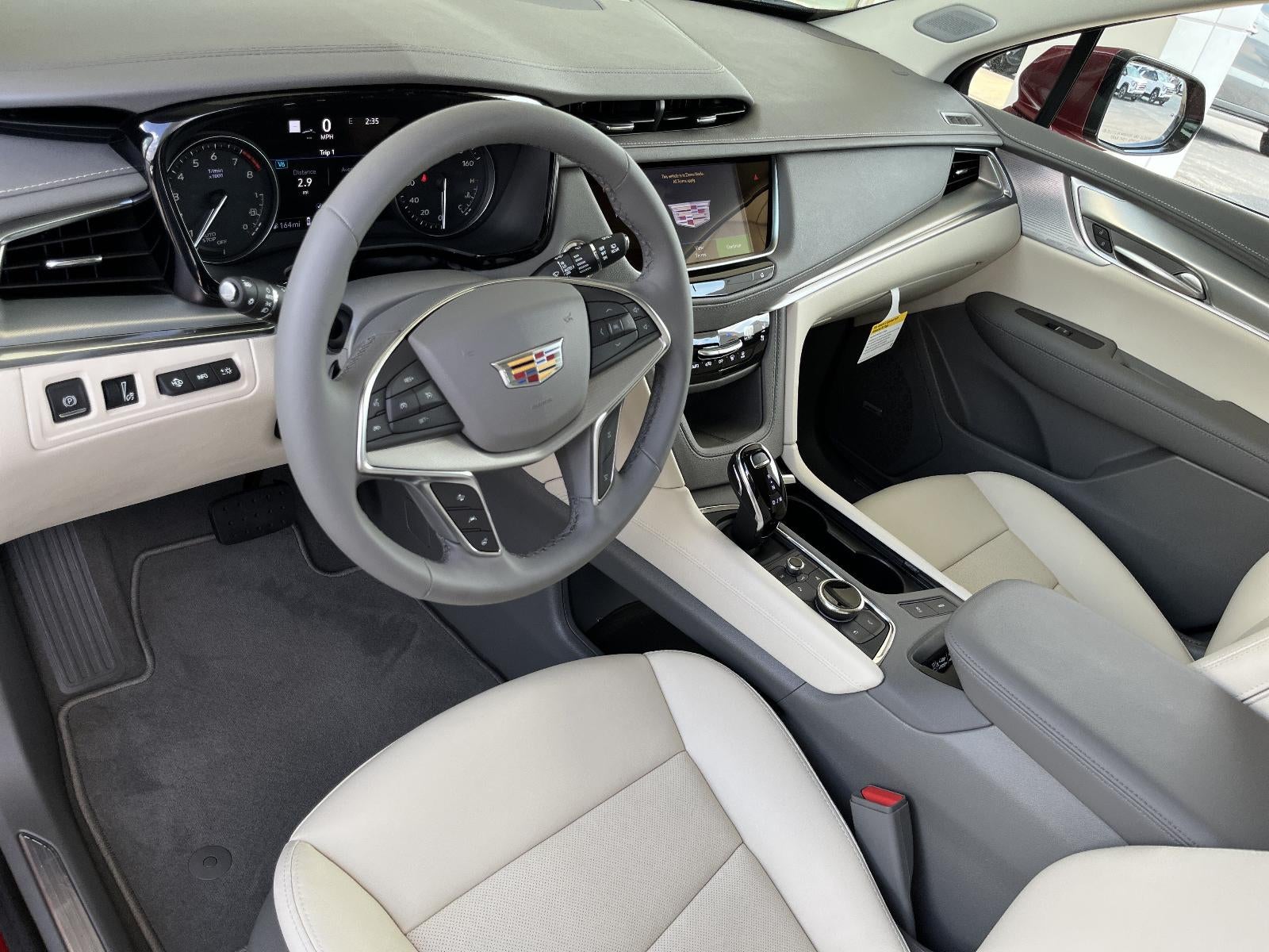 2026 Cadillac XT5 FWD Premium Luxury