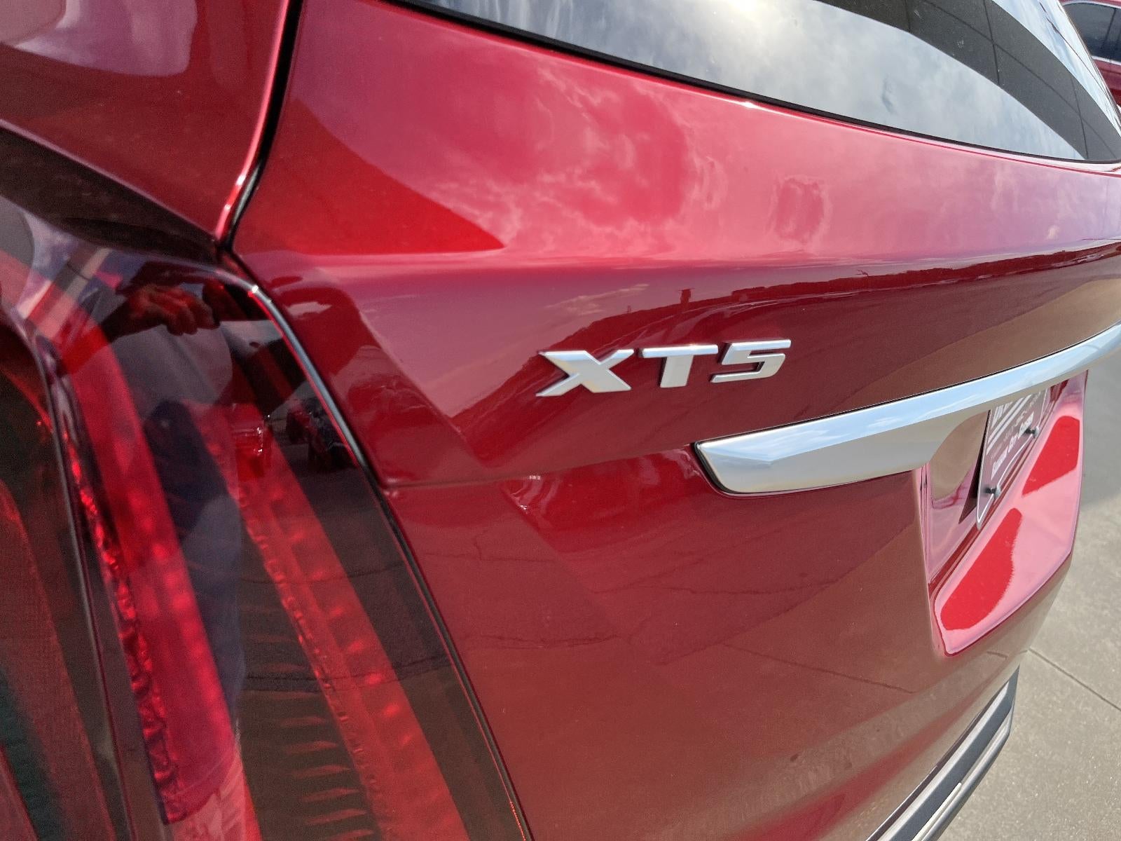 2026 Cadillac XT5 FWD Premium Luxury