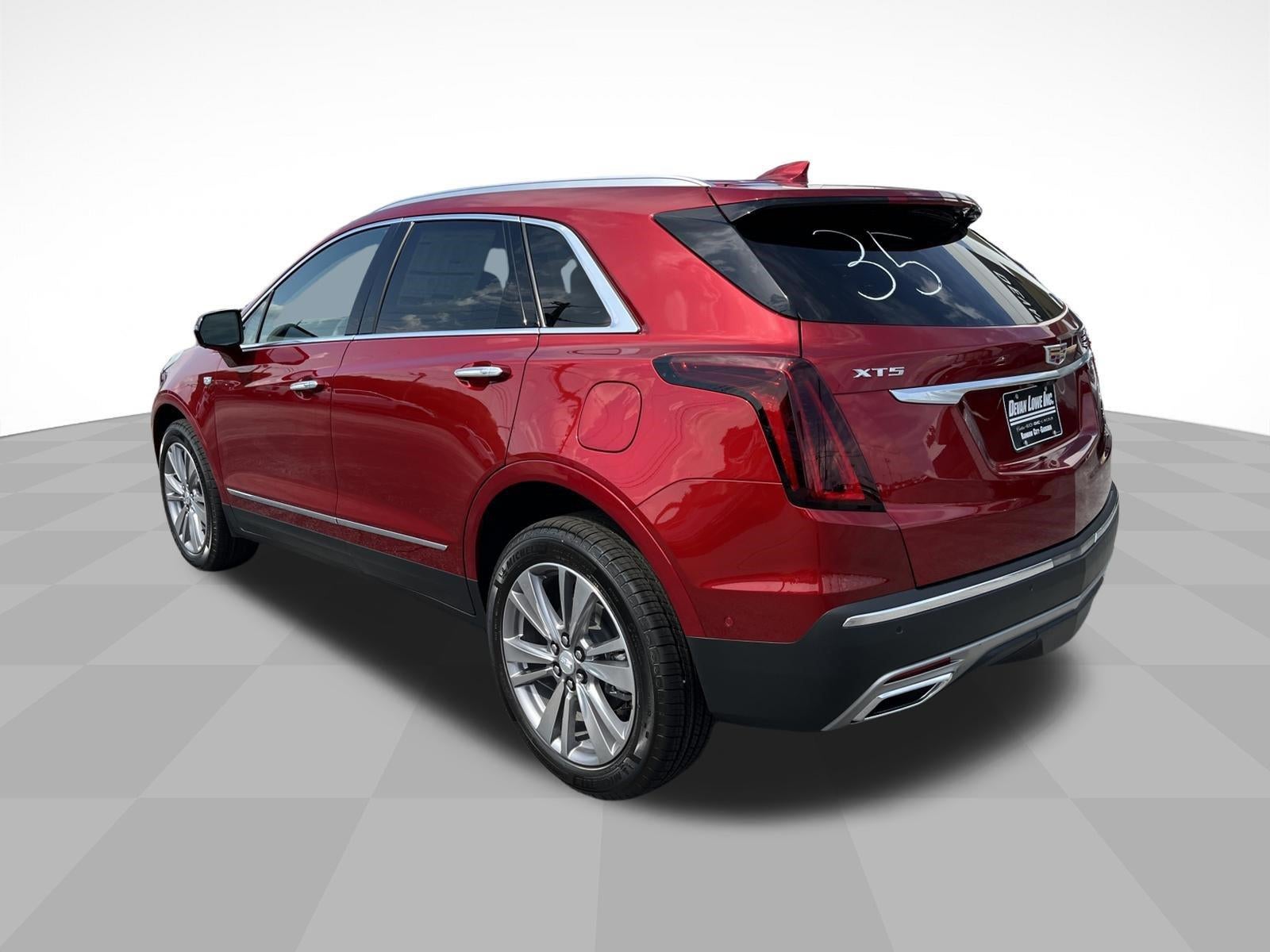 2026 Cadillac XT5 FWD Premium Luxury