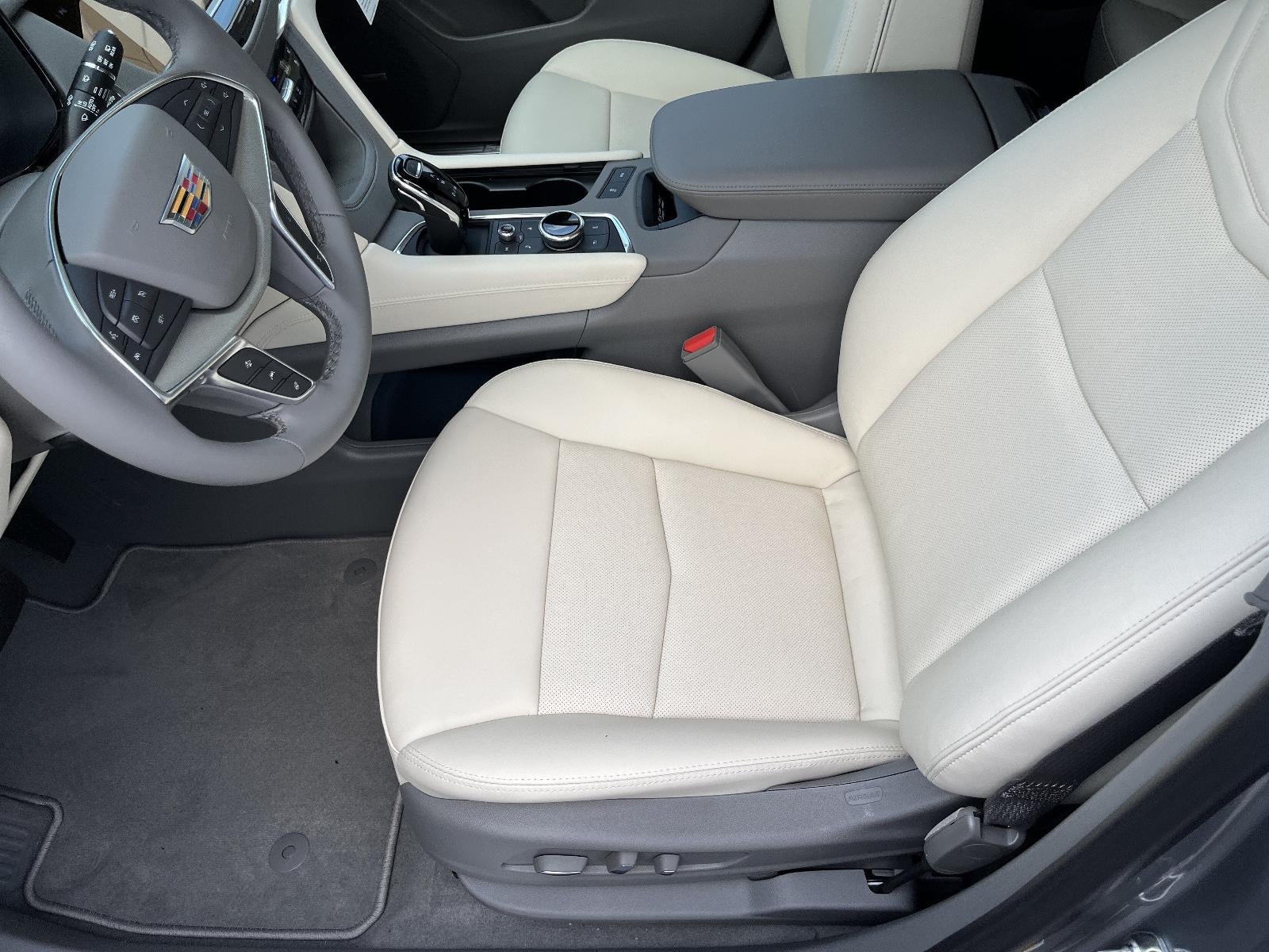 2026 Cadillac XT5 FWD Premium Luxury