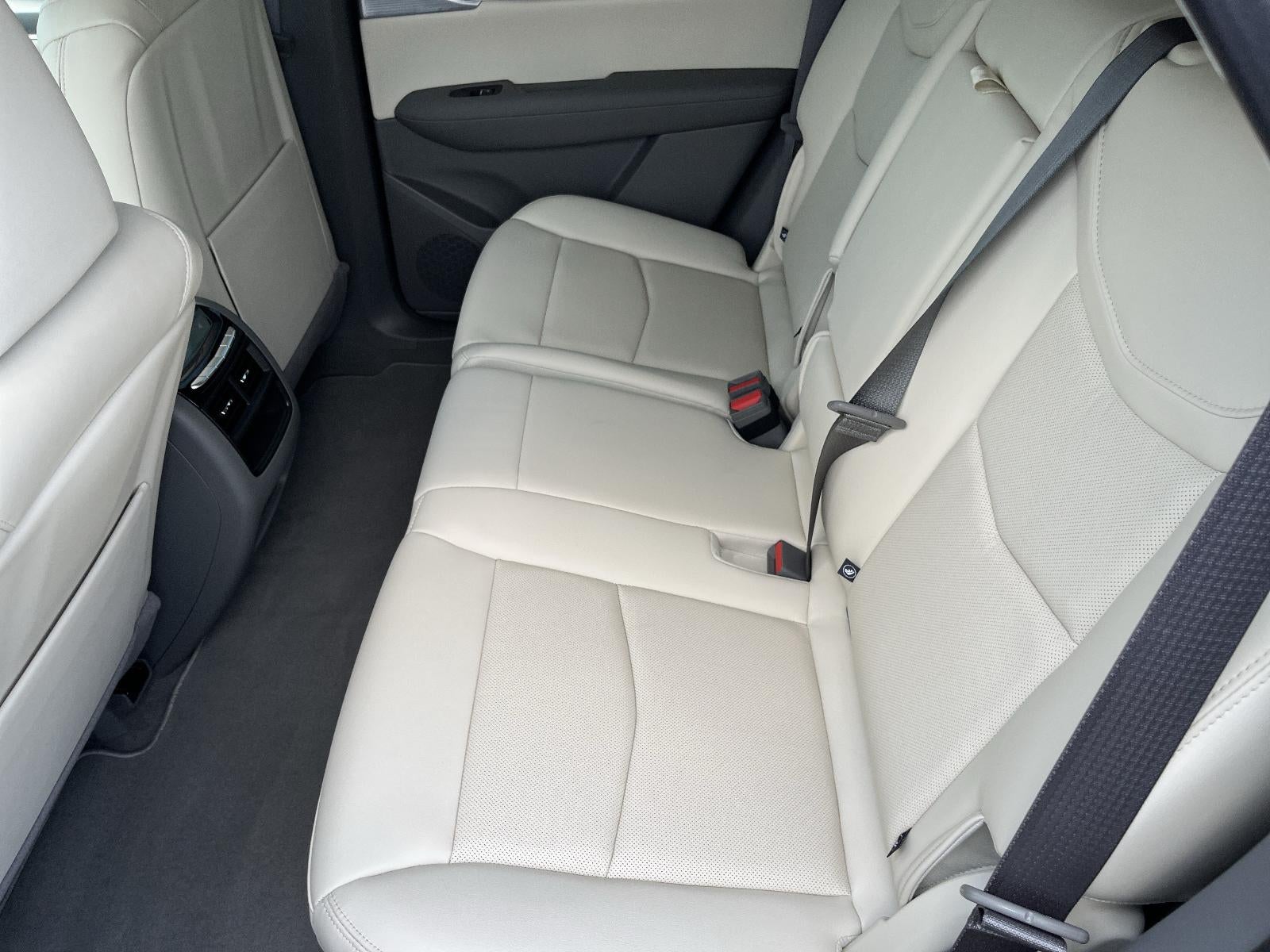 2026 Cadillac XT5 FWD Premium Luxury