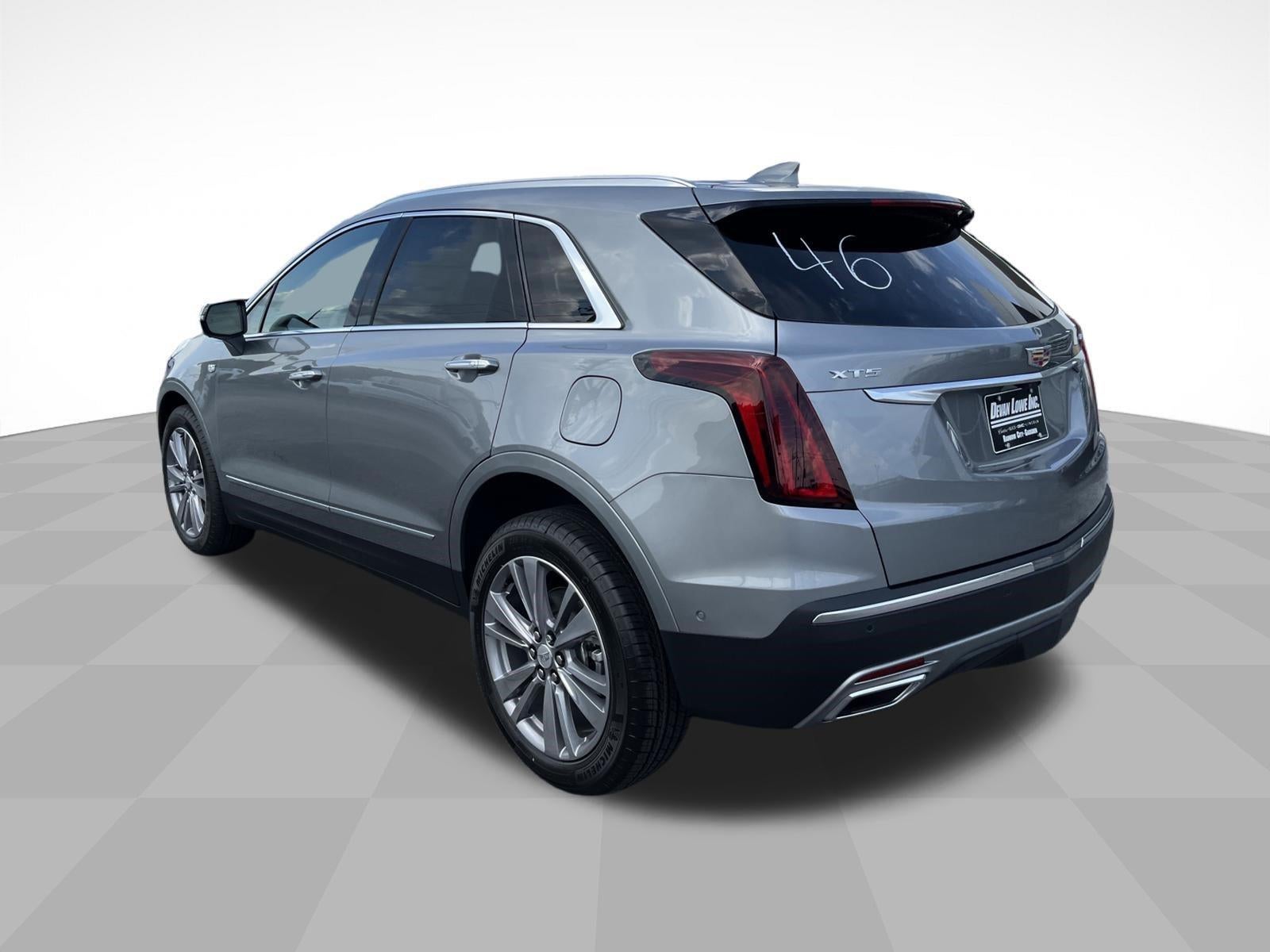 2026 Cadillac XT5 FWD Premium Luxury