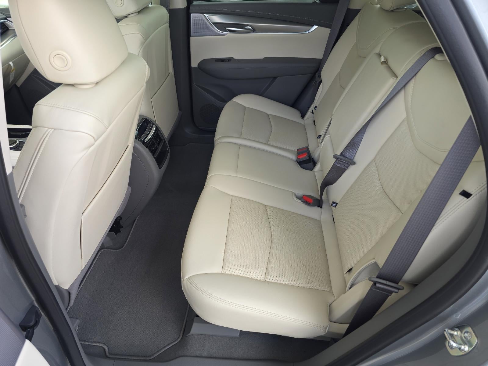 2026 Cadillac XT5 FWD Premium Luxury