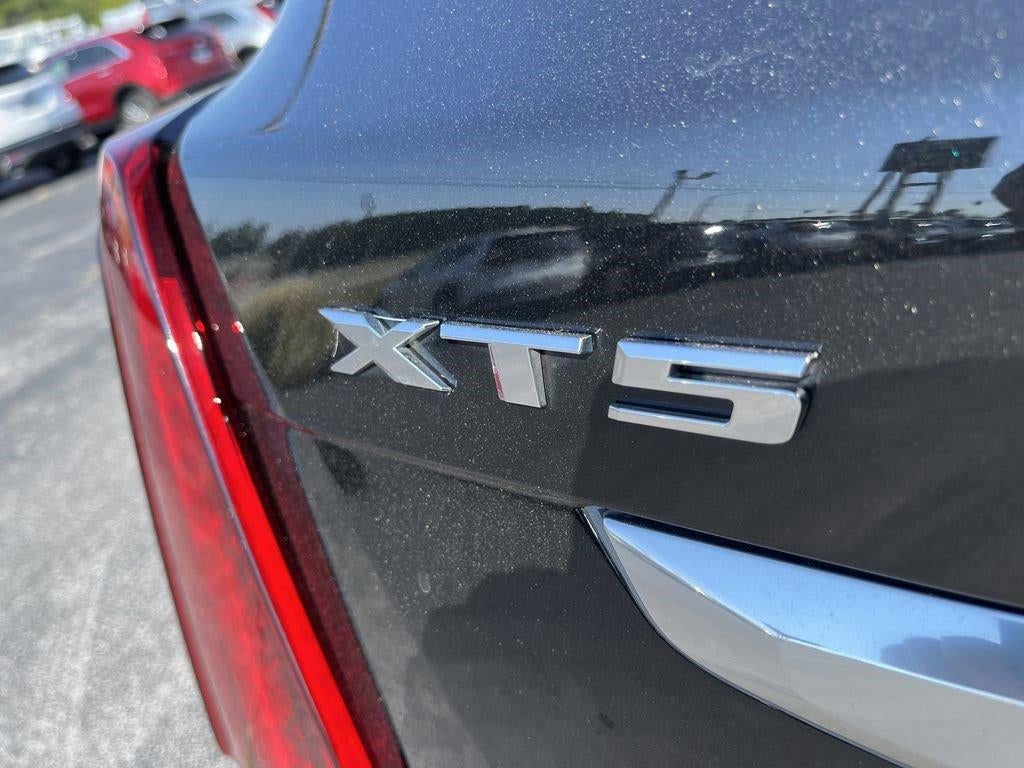 2022 Cadillac XT5 FWD Premium Luxury