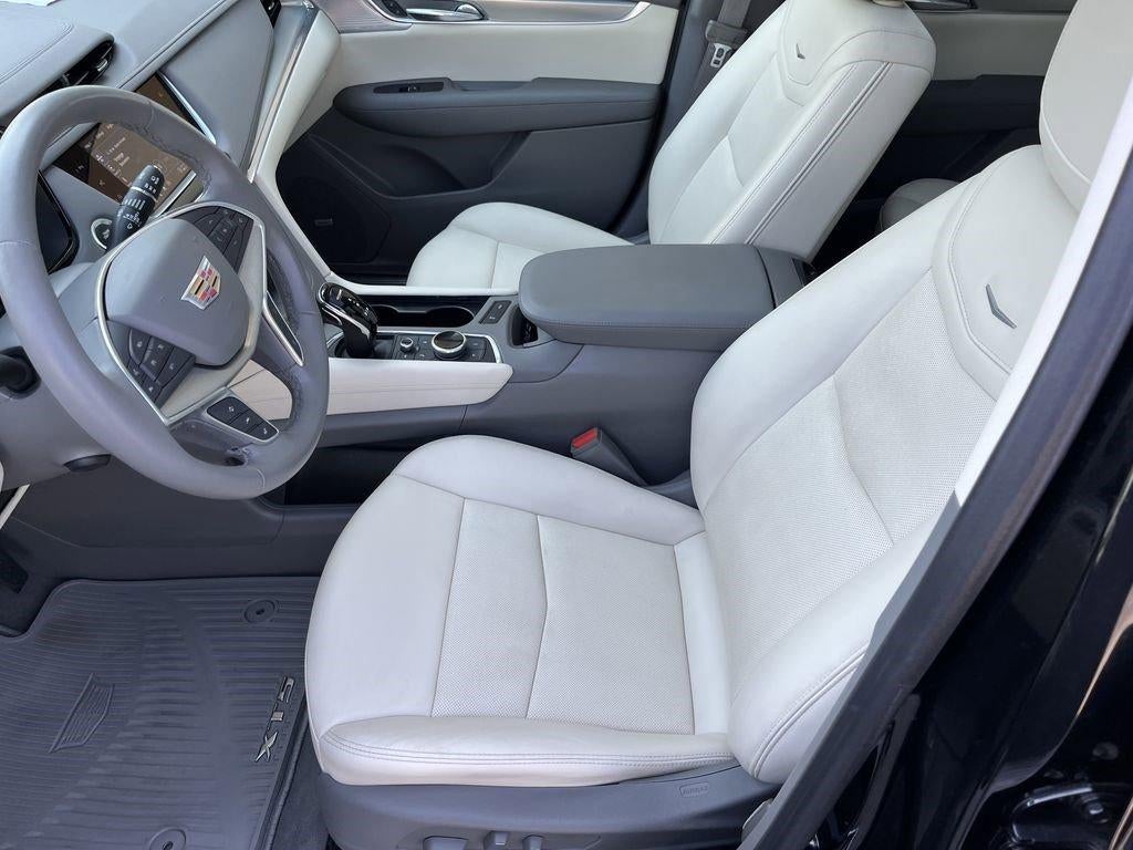 2022 Cadillac XT5 FWD Premium Luxury