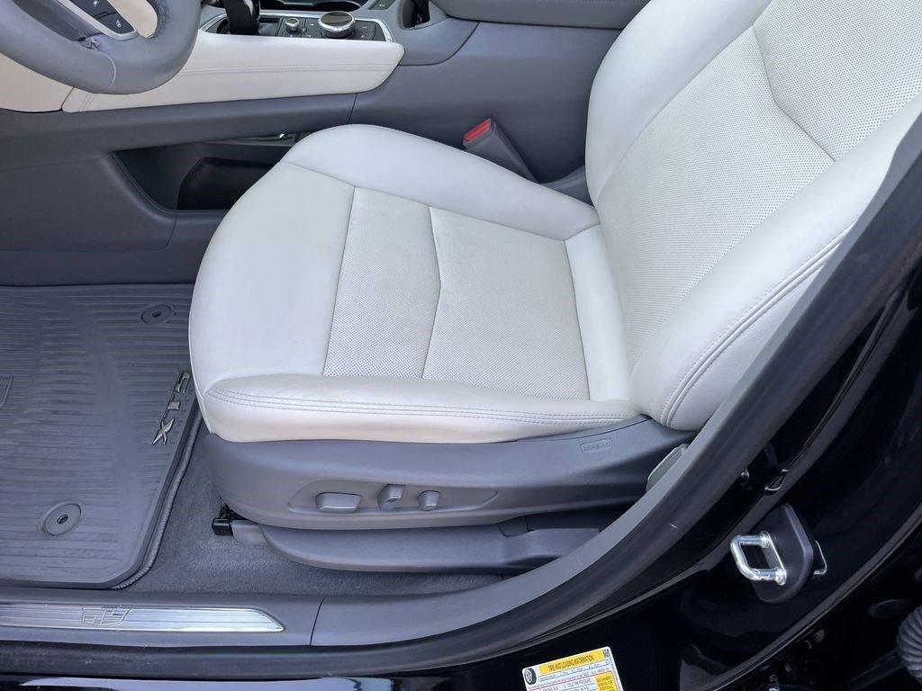 2022 Cadillac XT5 FWD Premium Luxury