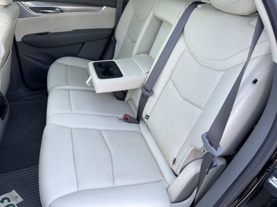 2022 Cadillac XT5 FWD Premium Luxury