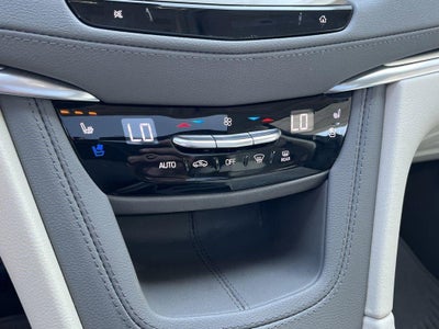 2022 Cadillac XT5 FWD Premium Luxury