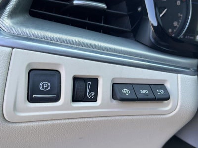 2022 Cadillac XT5 FWD Premium Luxury