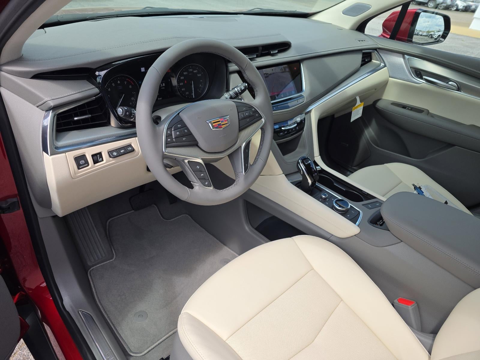 2026 Cadillac XT5 FWD Premium Luxury