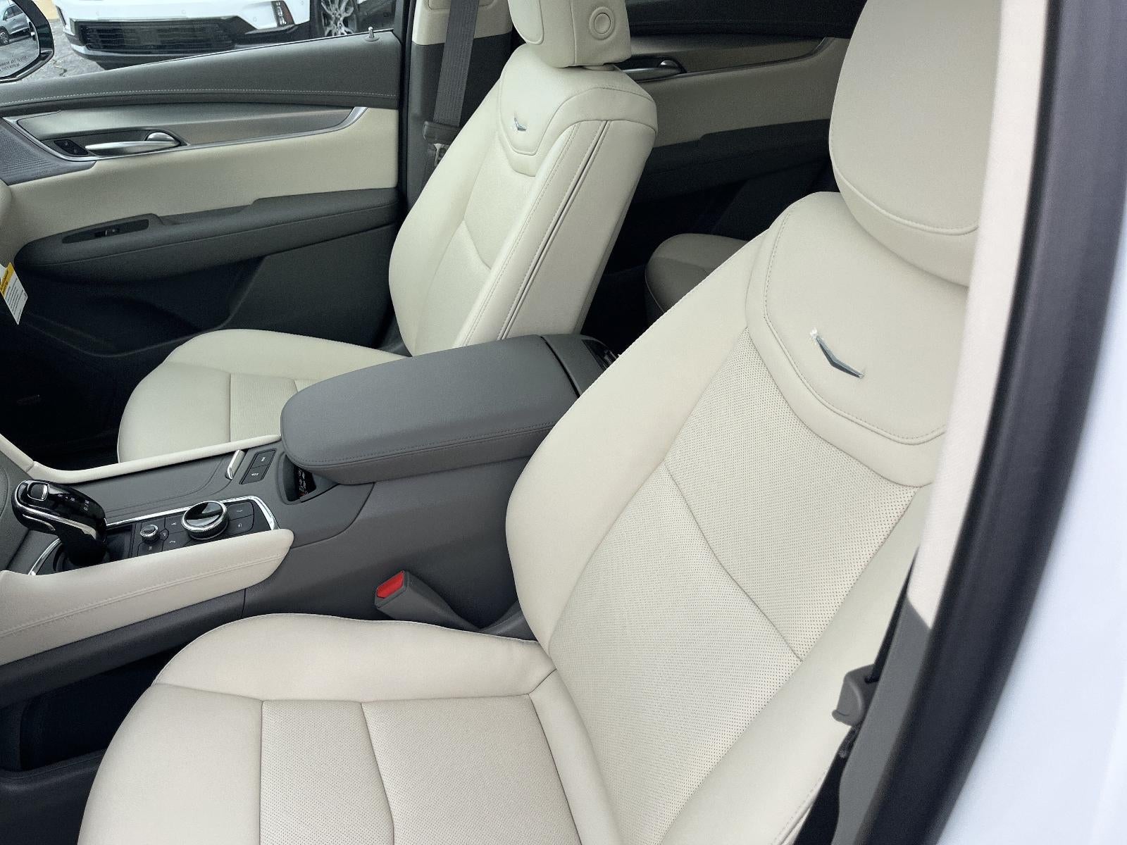2026 Cadillac XT5 FWD Premium Luxury