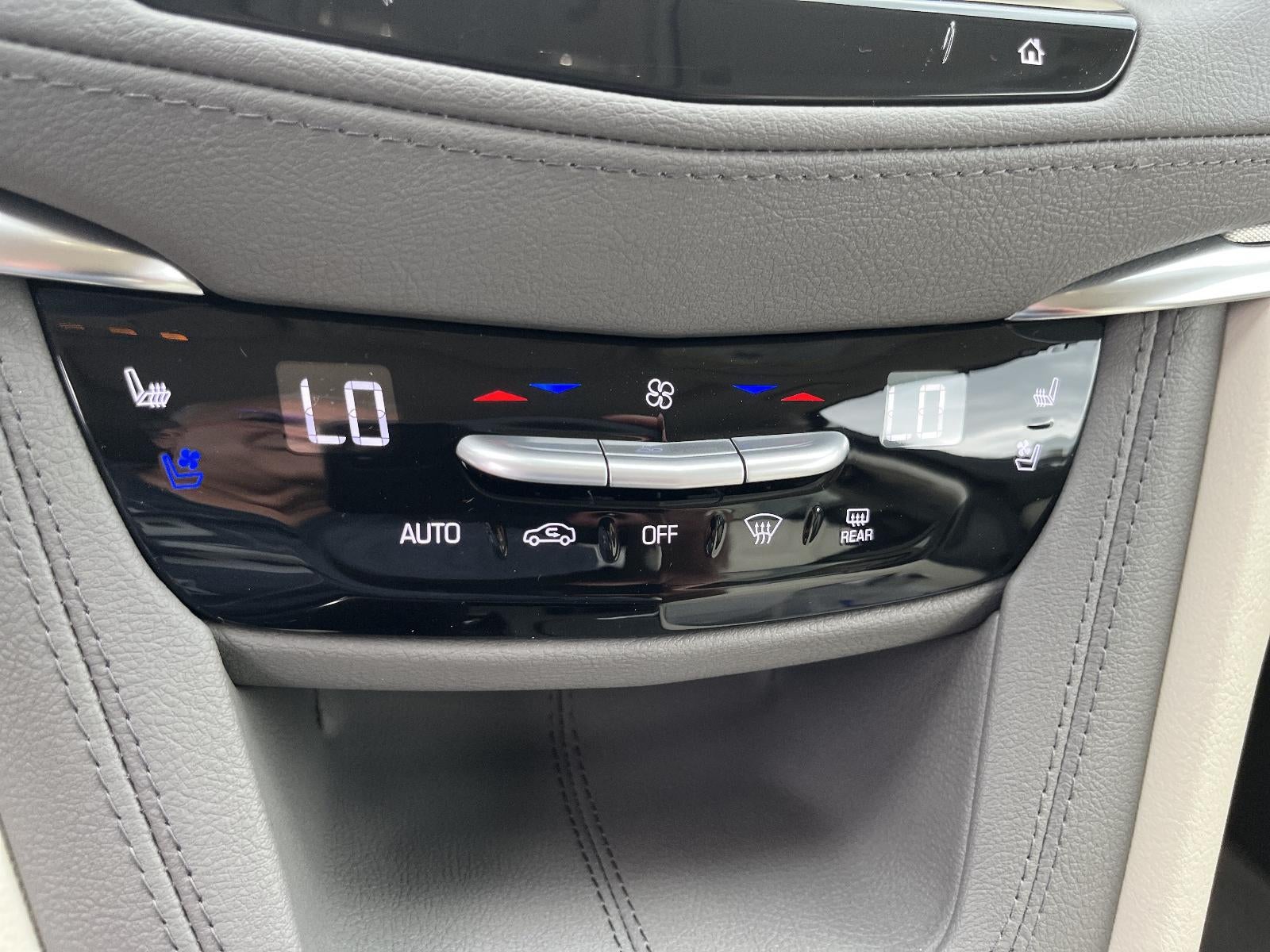 2026 Cadillac XT5 FWD Premium Luxury