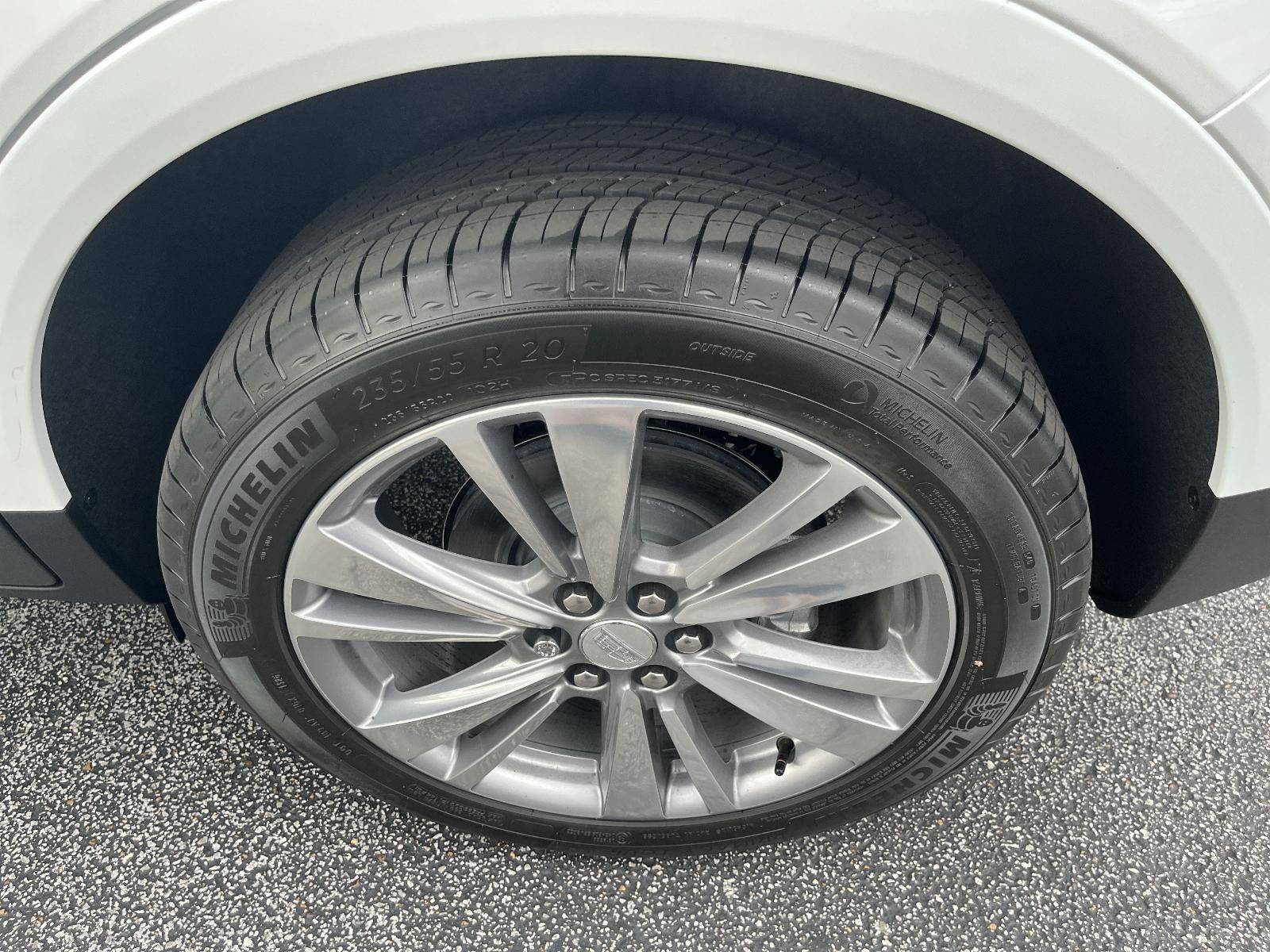 2026 Cadillac XT5 FWD Premium Luxury