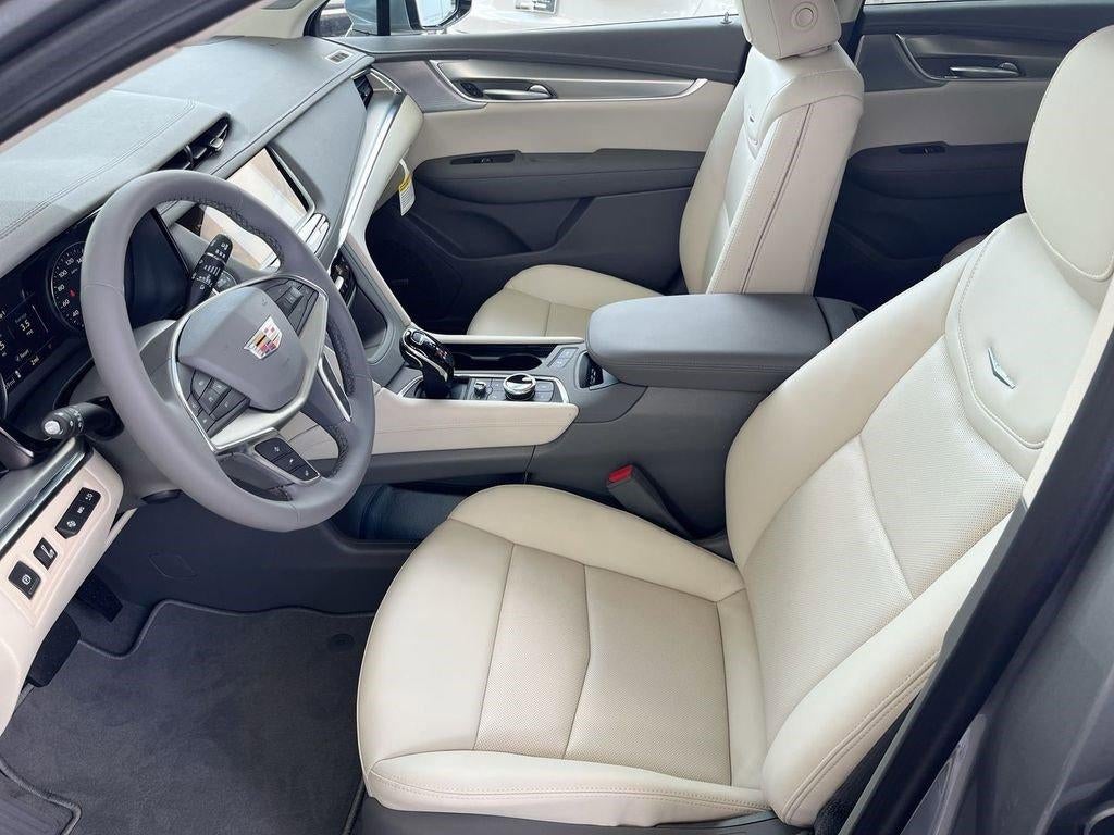 2025 Cadillac XT5 FWD Premium Luxury