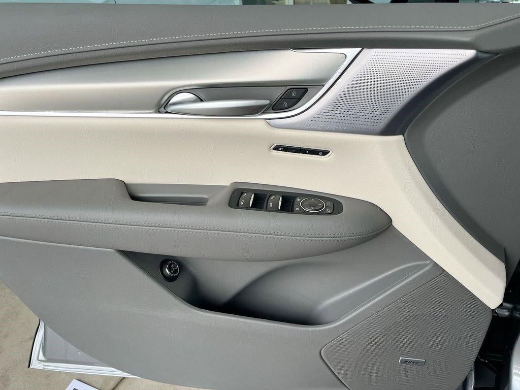 2025 Cadillac XT5 FWD Premium Luxury