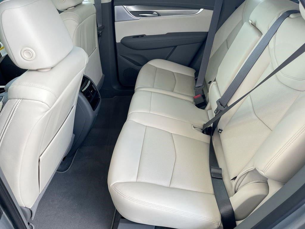 2025 Cadillac XT5 FWD Premium Luxury