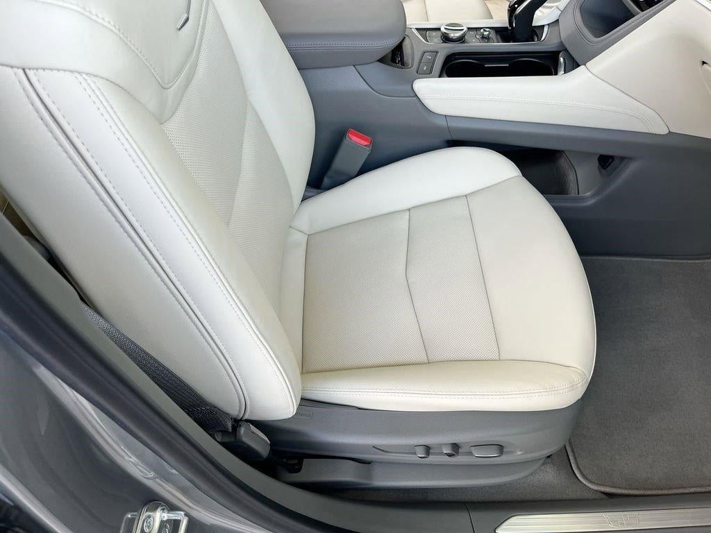 2025 Cadillac XT5 FWD Premium Luxury