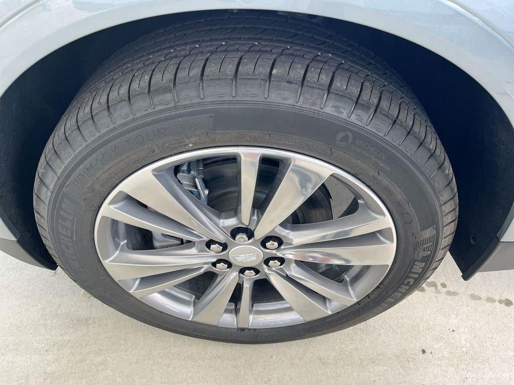 2025 Cadillac XT5 FWD Premium Luxury