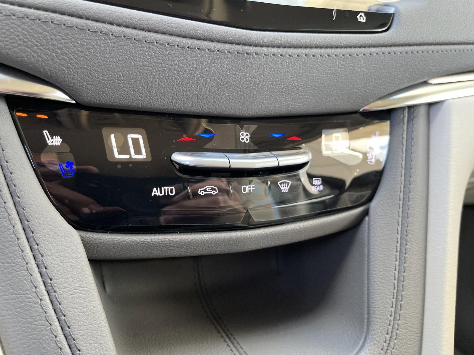 2026 Cadillac XT5 FWD Premium Luxury