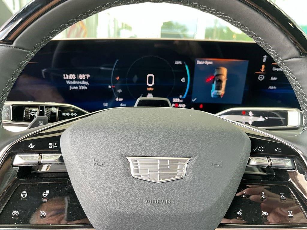 2025 Cadillac LYRIQ Sport