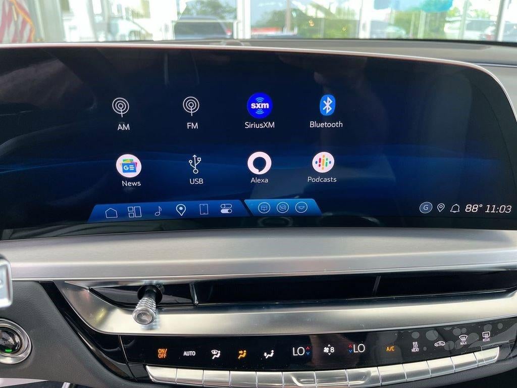 2025 Cadillac LYRIQ Sport