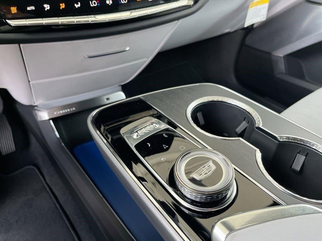 2025 Cadillac LYRIQ Sport