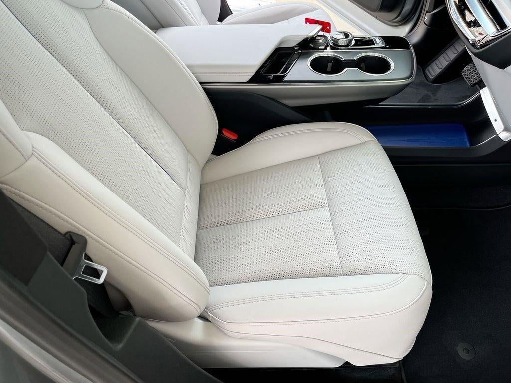 2025 Cadillac LYRIQ Sport