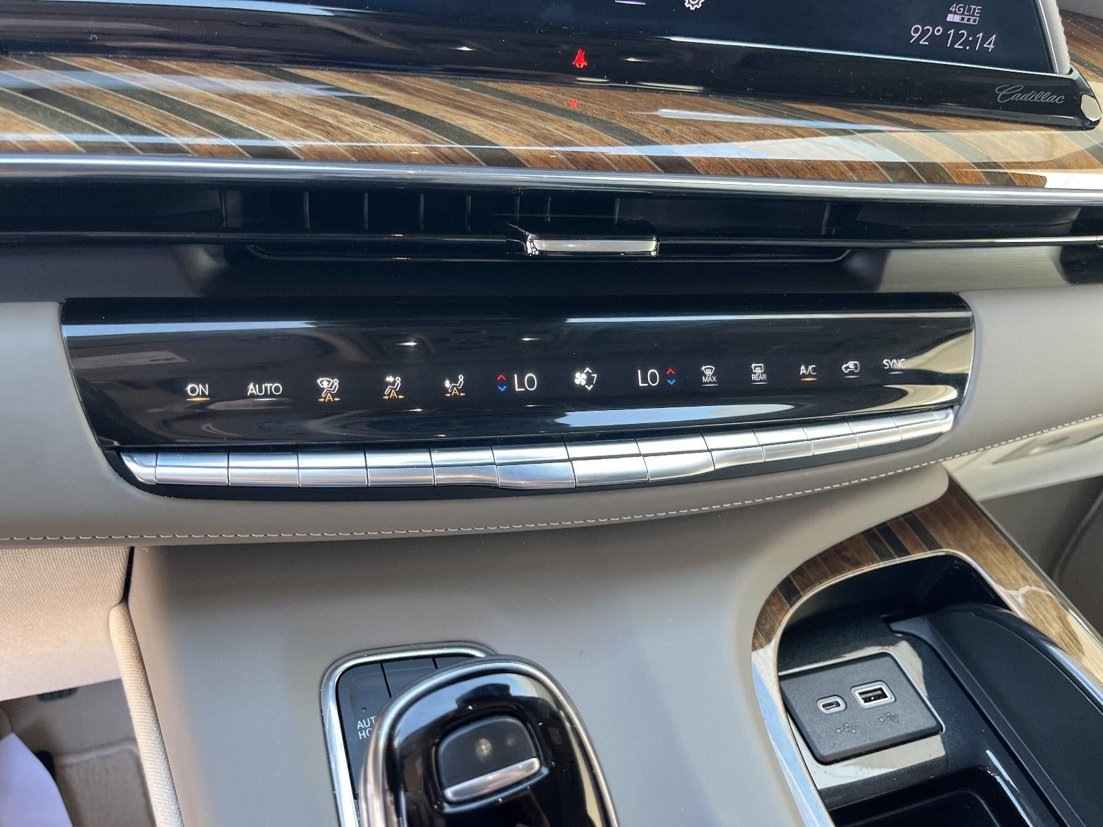 2023 Cadillac Escalade 4WD Premium Luxury Platinum