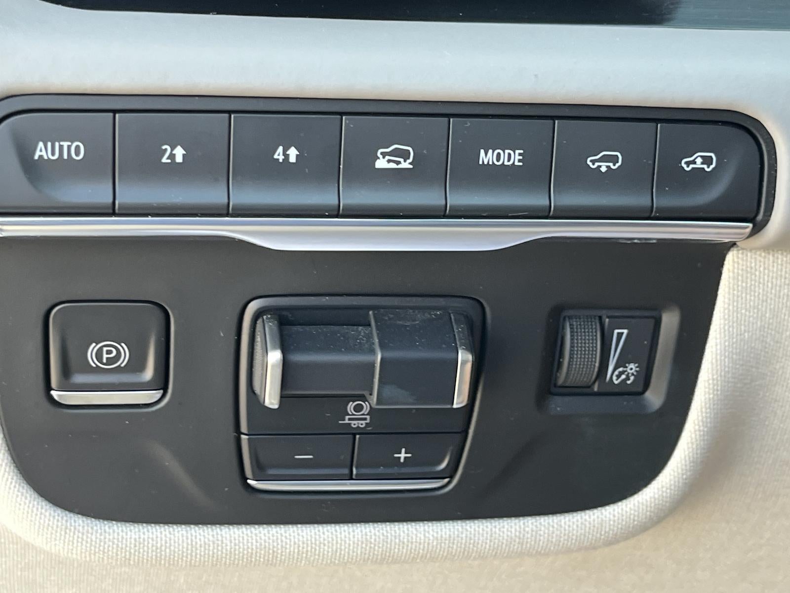 2023 Cadillac Escalade 4WD Premium Luxury Platinum