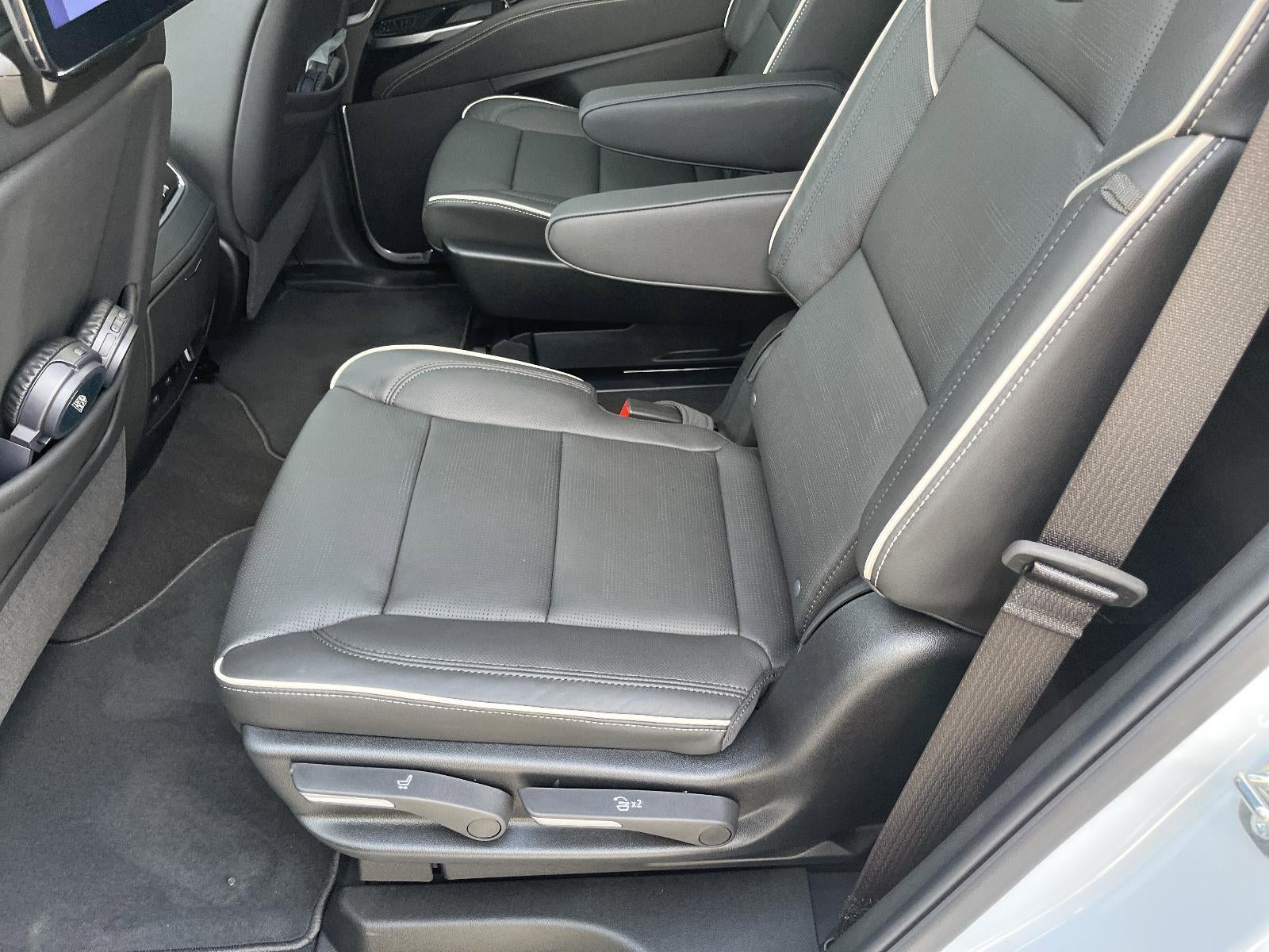 2026 Cadillac Escalade 4WD Sport