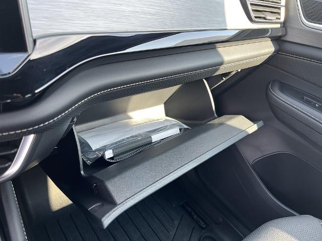 2024 Volkswagen Atlas Cross Sport 2.0T SE