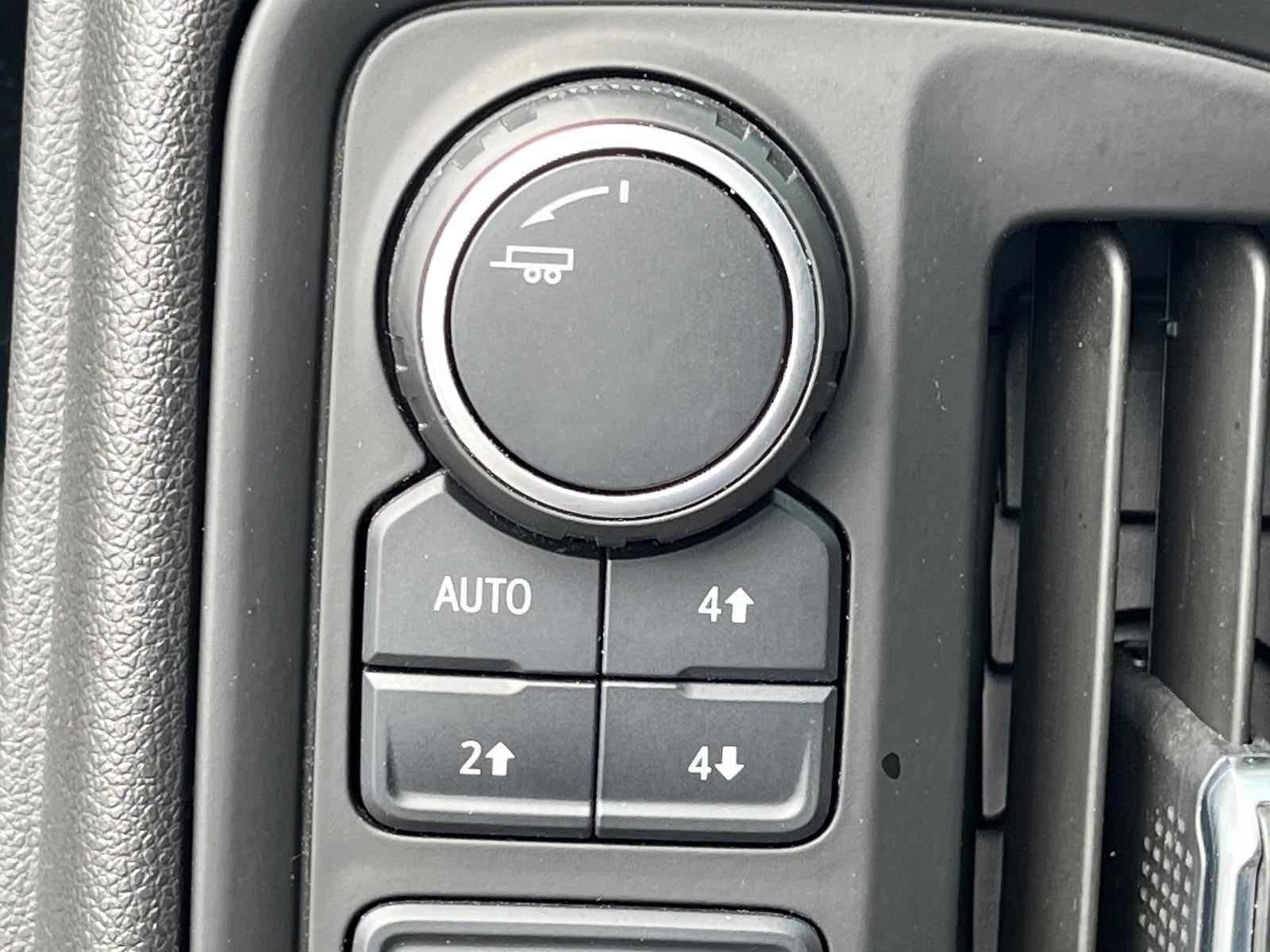 2022 Chevrolet Silverado 1500 Custom Trail Boss