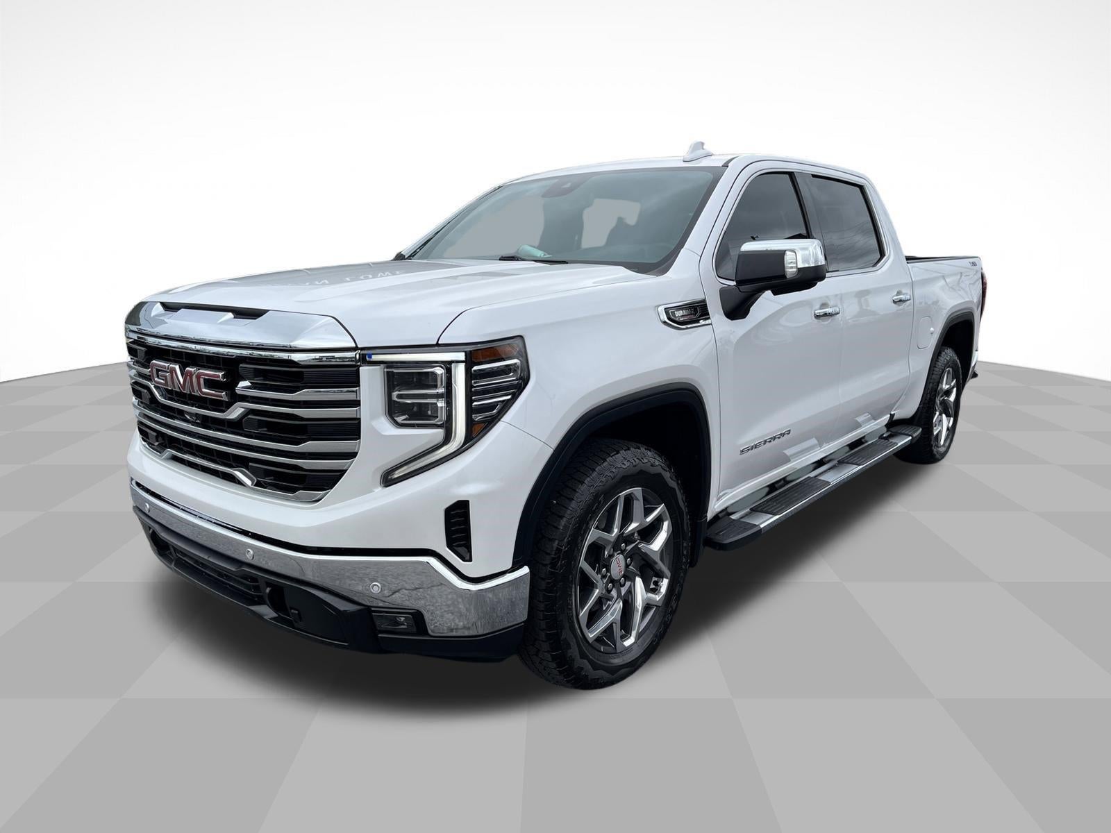 2024 GMC Sierra 4WD Crew Cab Short Box SLT's photo