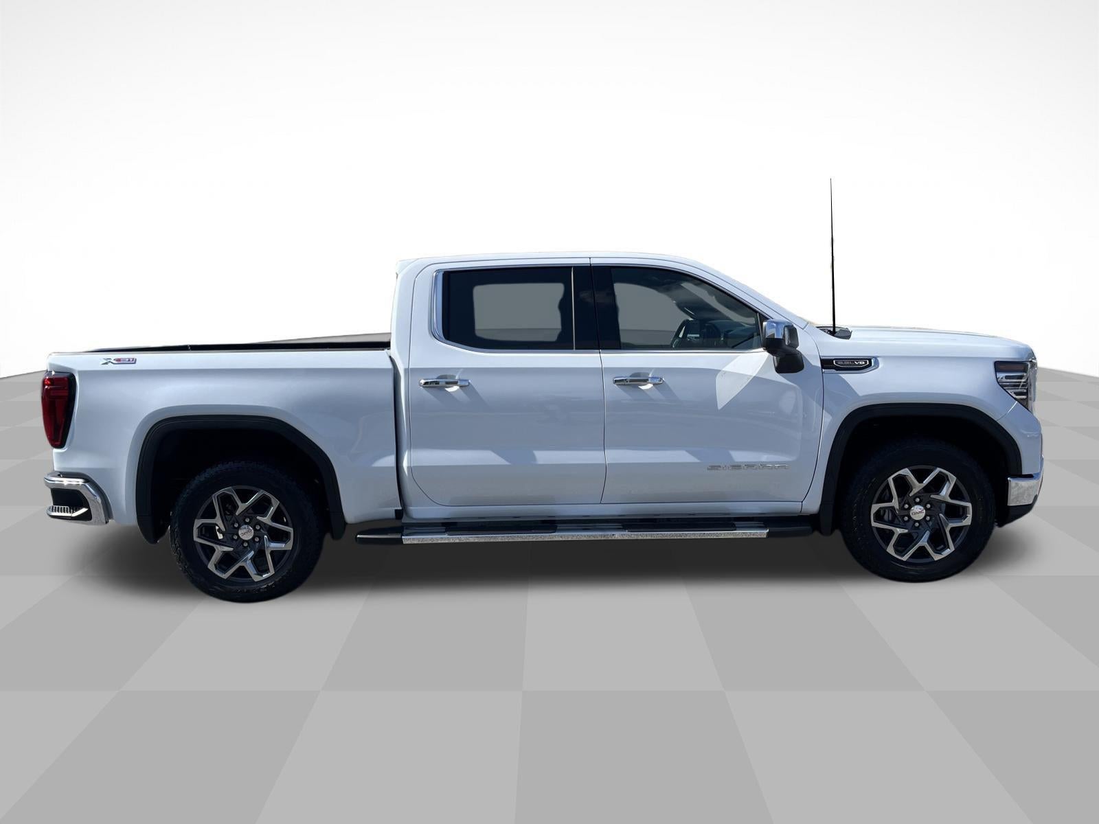 2026 GMC Sierra 1500 SLT - Photo 4