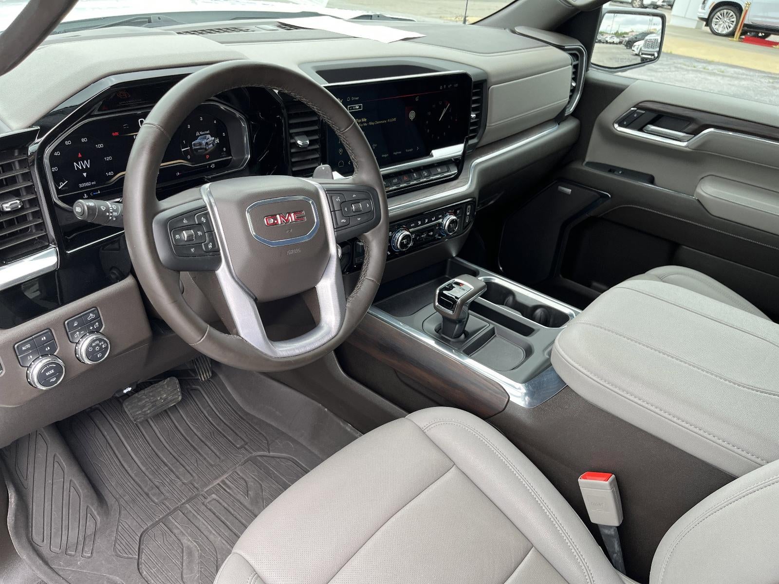 2024 GMC Sierra 1500 SLT