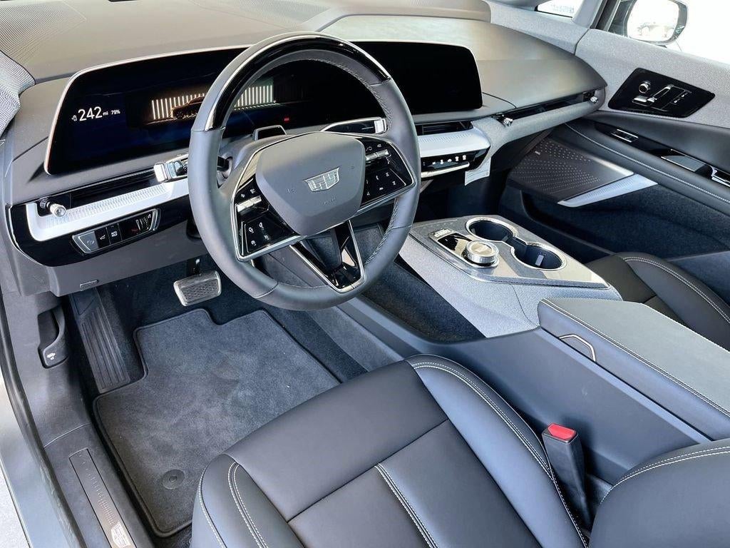 2025 Cadillac OPTIQ Luxury