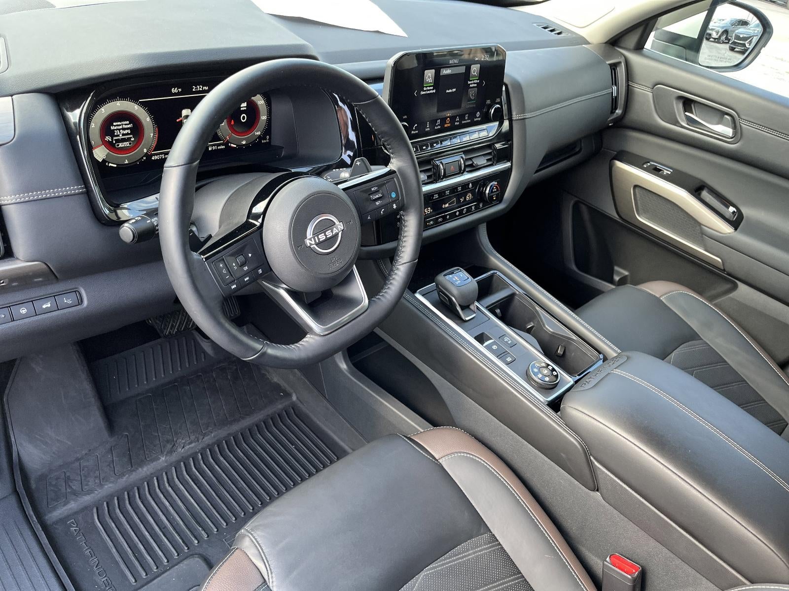 2023 Nissan Pathfinder Platinum