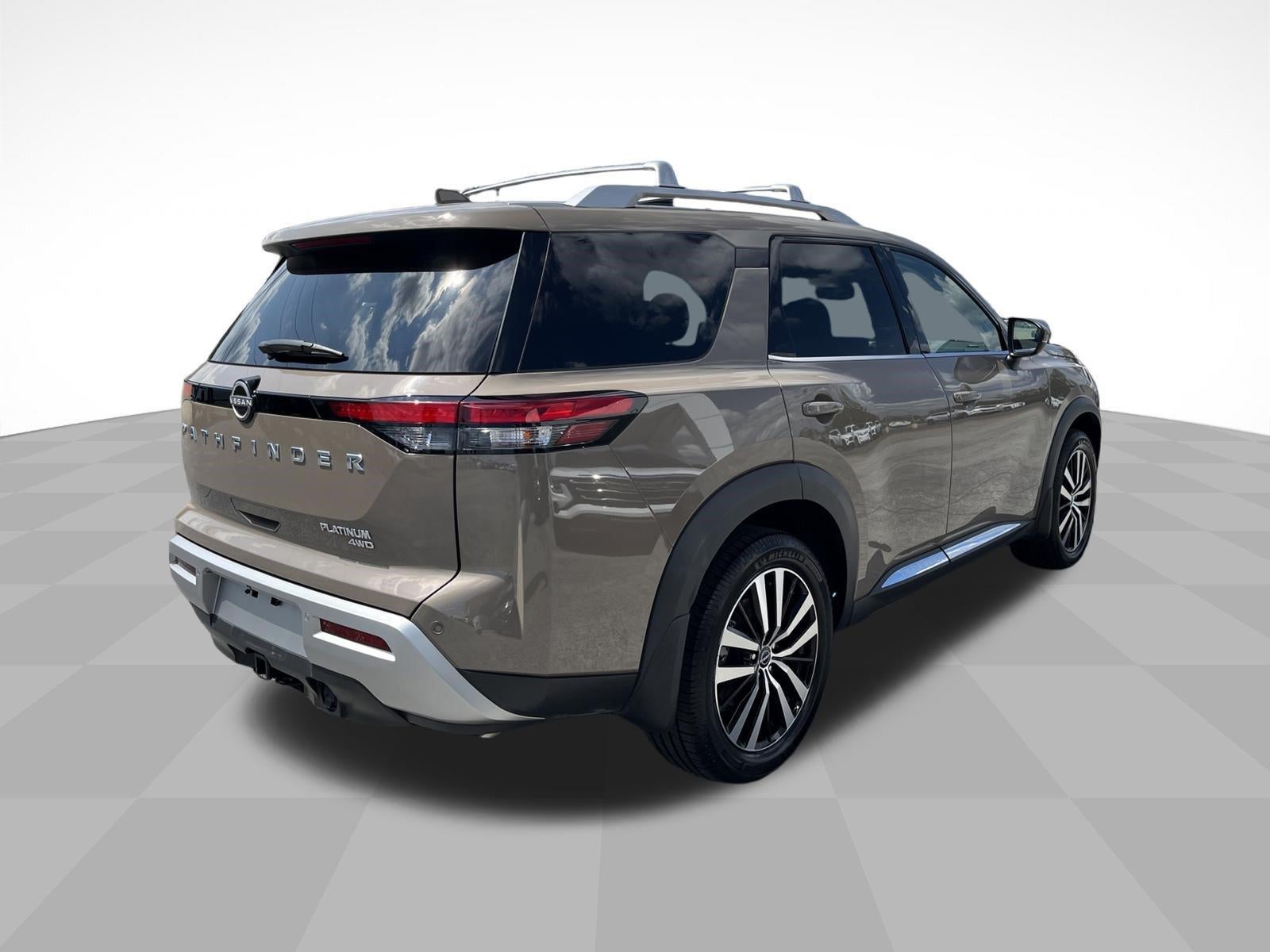2023 Nissan Pathfinder Platinum